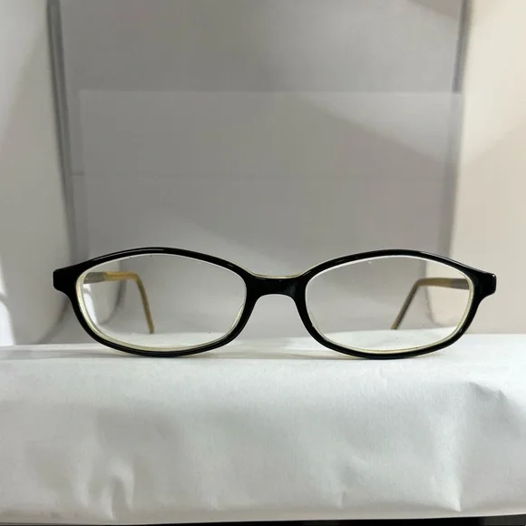 Gucci eyeglasses - Picture 1 of 2